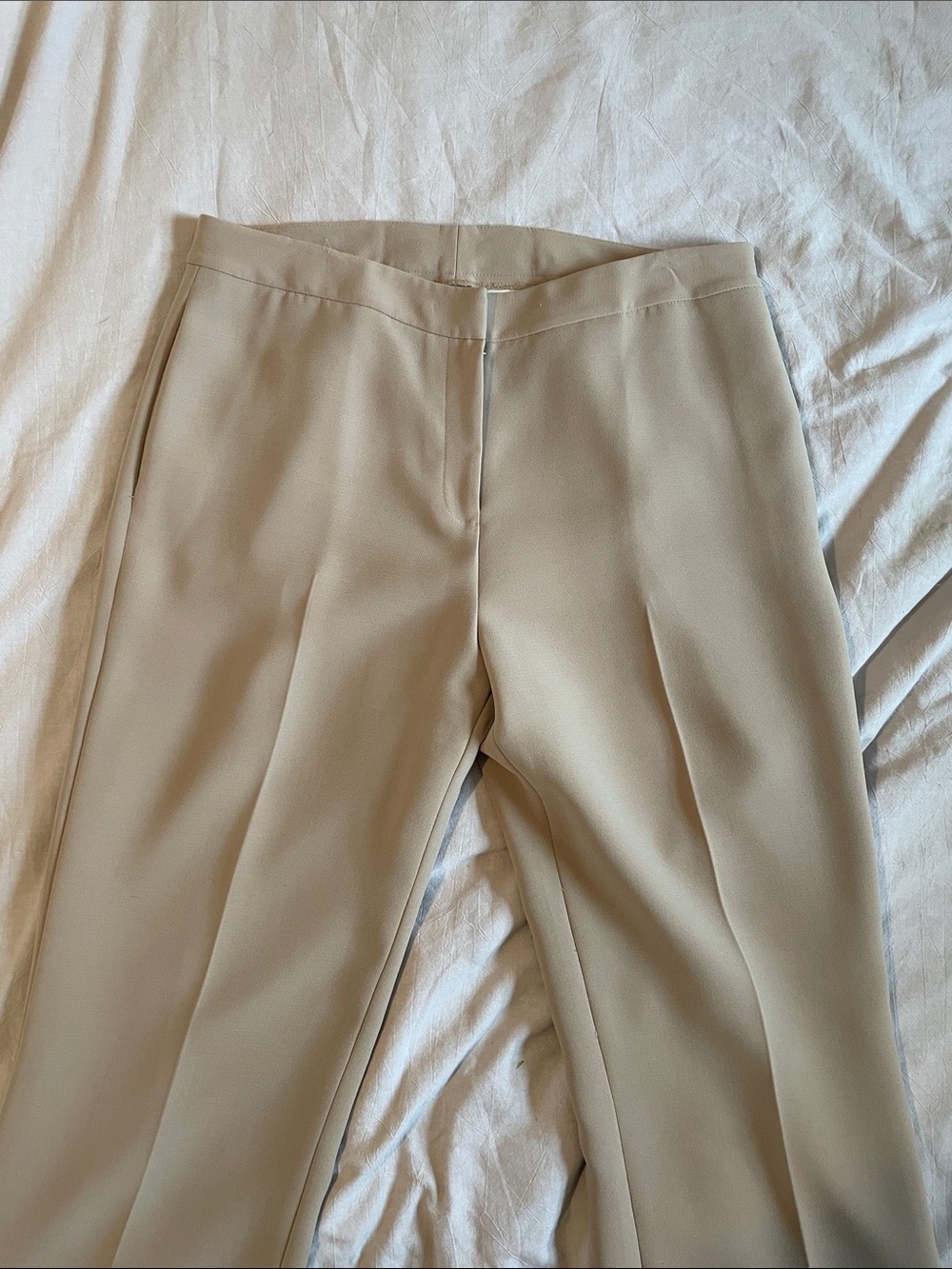 Tahari Women's Tan Three-Piece Suit: Blazer, Shell & Trousers - Picture 4 of 7